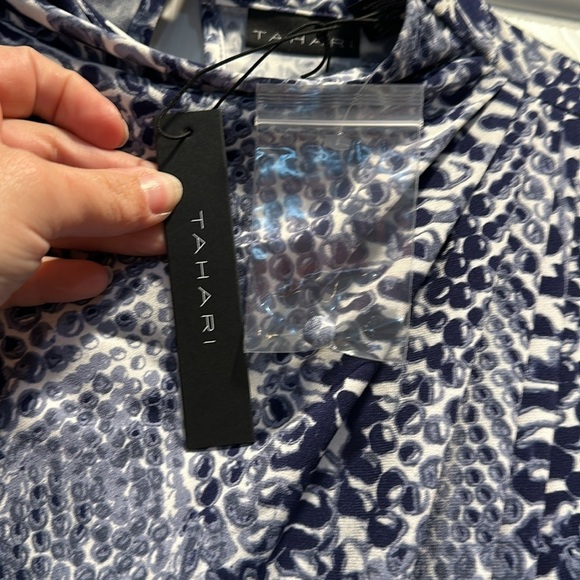 NWT! Elie Tahari Blue Printed Draped Mock Neck Sleeveless Top Blouse XL - Picture 3 of 10